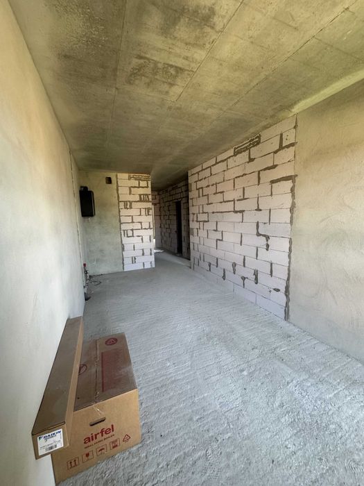 Продаж 2 кімнатна 55 мкв Львів Винники 7 секція 3 поверх