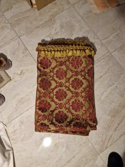 Продам шторы-галстуки, штори. Дорогая, тяжелая ткань. Как новые