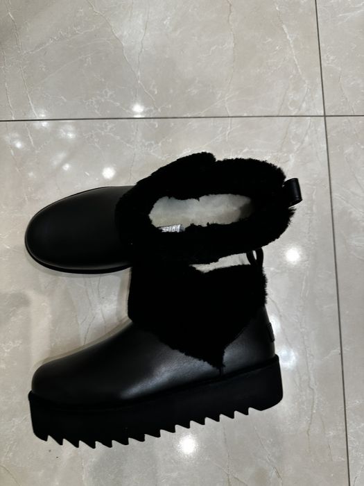 Жіночі утеплення чобітки,Igg, чорні.