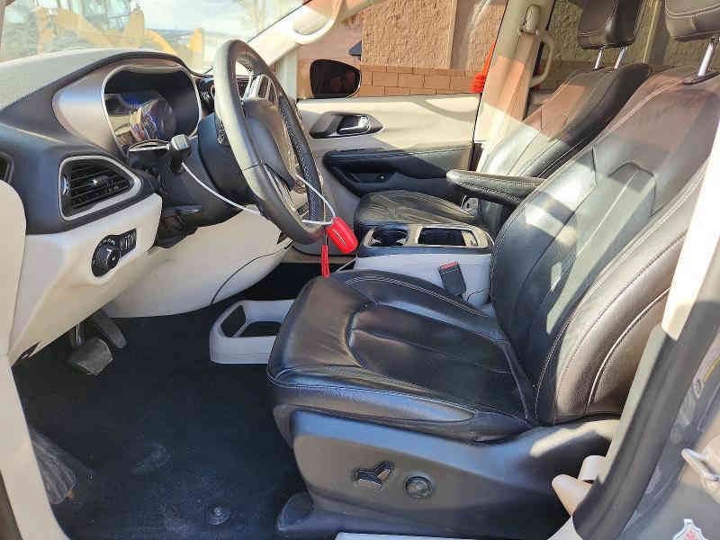 Chrysler Pacifica 2022r