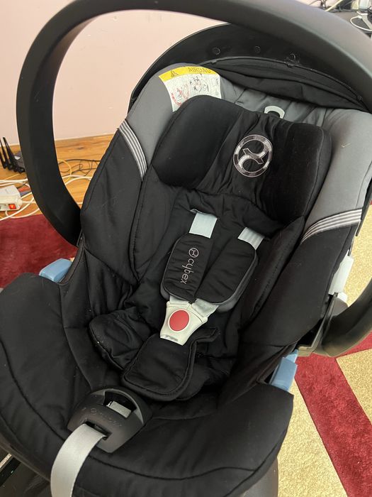 Cybex Aton 4 + база ISOFIX (Cybex Base 2-Fix)