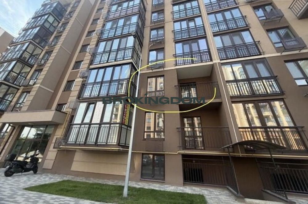 Продаж 2к квар 61.9 кв. м  вул. Метрологічна 107В