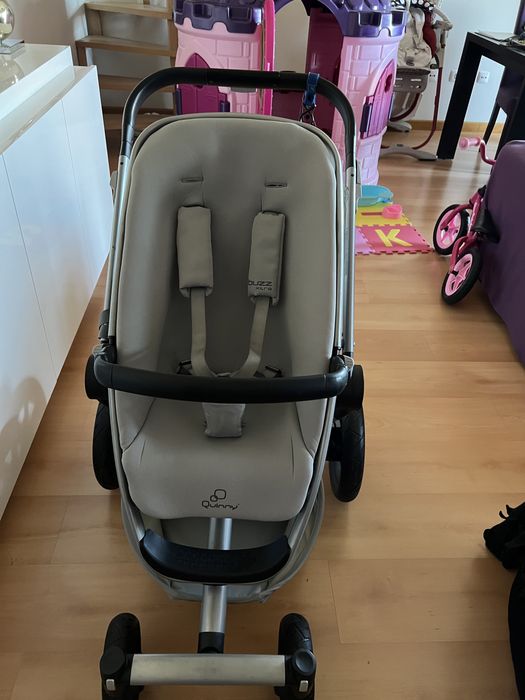 Carrinho Quinny buzz Xtra + Ovo Besafe