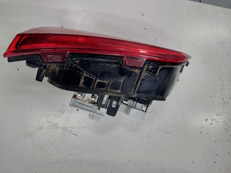 farolim mala drt golf 7