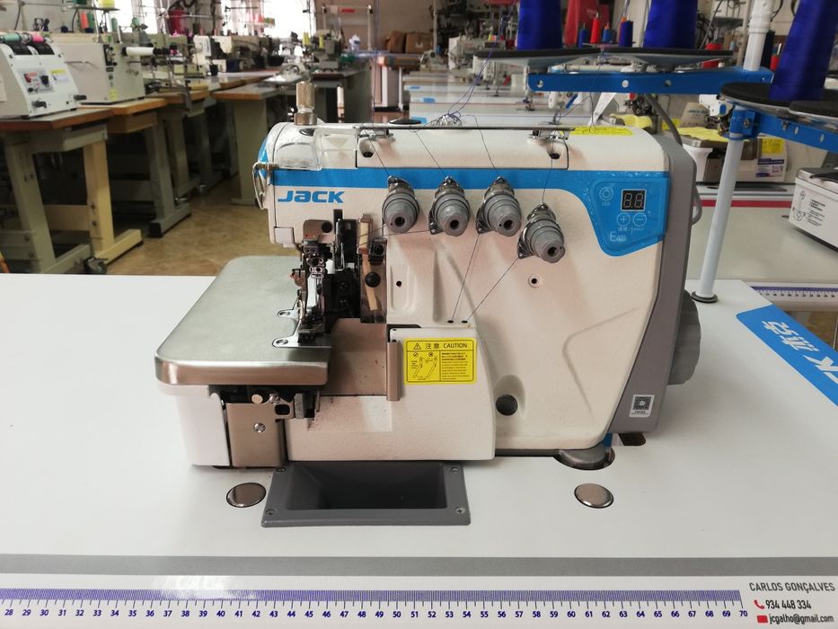 Maquina ou serra de corte de malhas ou tecidos... Nova, elétrica,