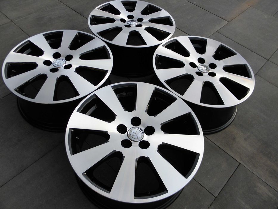 Felgi 17 Toyota Avensis Corolla Prius Wish Caldina Matrix 5x100 ET45