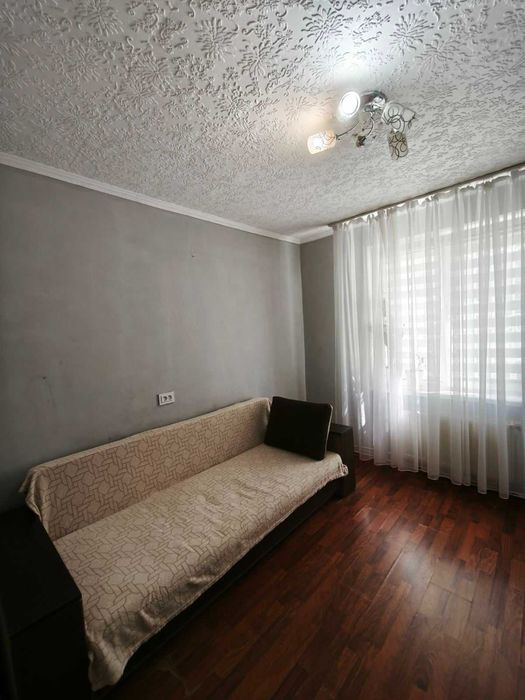 Продається 3-кімнатна квартира по вул. Сікорського Код: 52908