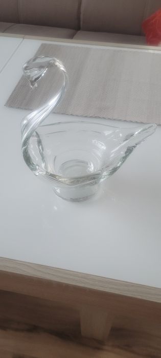 Szkło              .