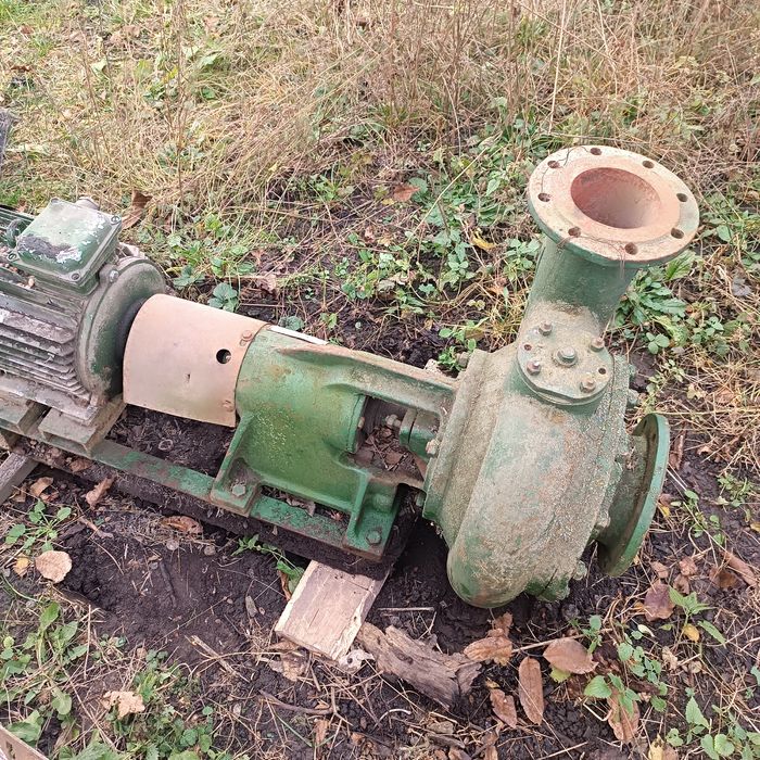 Помпа електрична