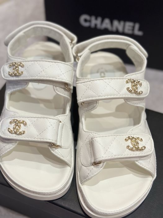Босоніжки жіночі шкіряні Chanel