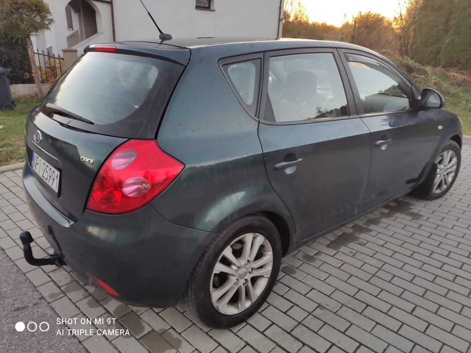 Kia cee'd 2007.  1.6 Crdi   2 kpl.  kół. * HAK
