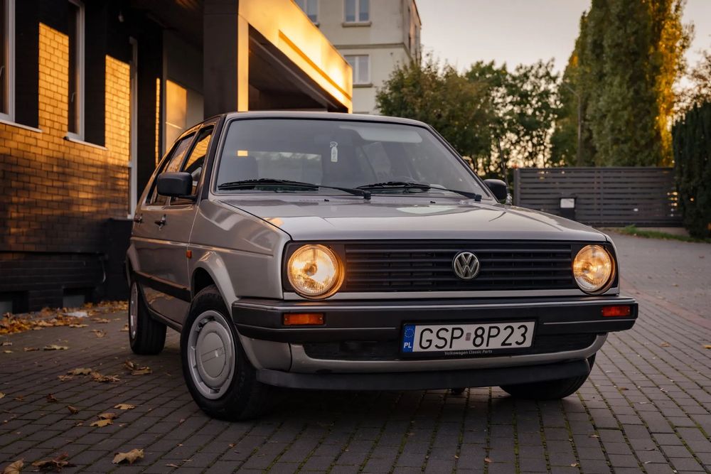 Volkswagen Golf MK2 klasyka gatunku, niski przebieg , oryginalne części, automat, GL