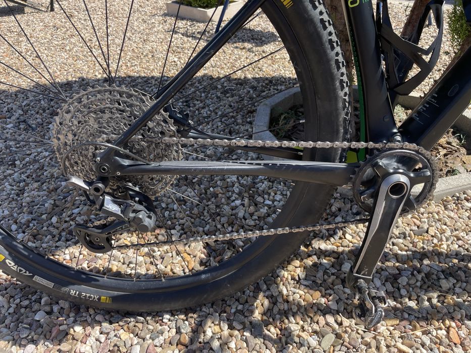 Bicicleta BTT Merida Big Nine roda 29 em Corbono.