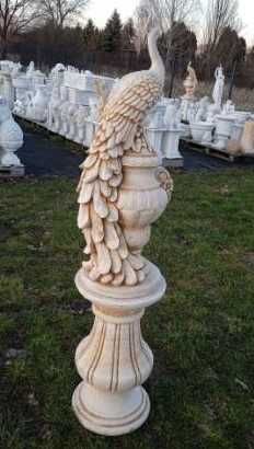 figury ogrodowe betonowe figura paw