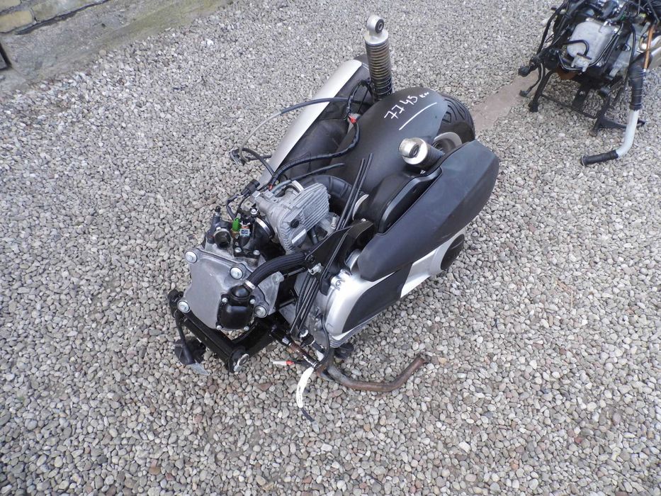 SILNIK PIAGGIO BEVERLY 125 IE X10  sprawny wys 7749 km