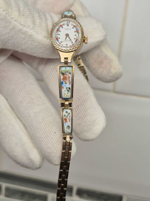 Piękny zegarek porcelanka *Czajka/Chaika*