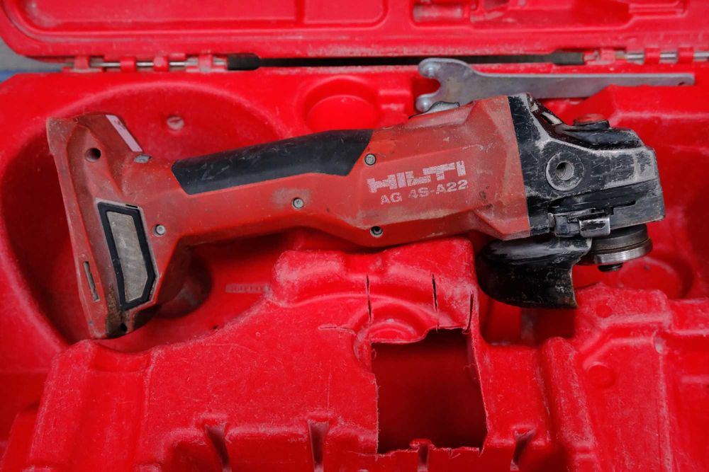 Akumulatorowa szlifierka kątowa HILTI AG 4S-A22