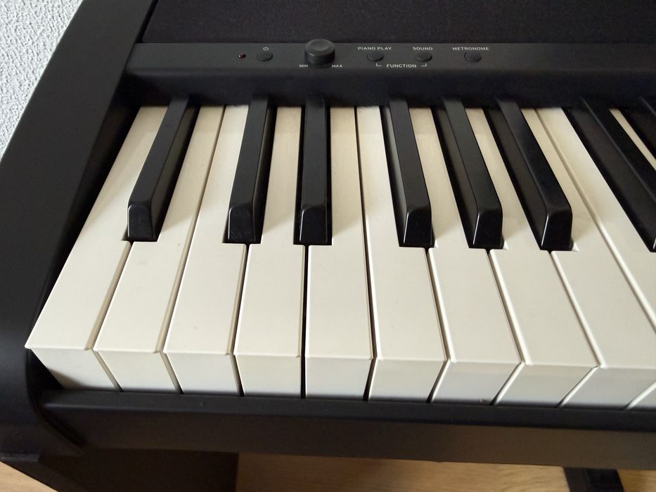 Piano korg B2 como novo. Usado em casa umas 6 vezes