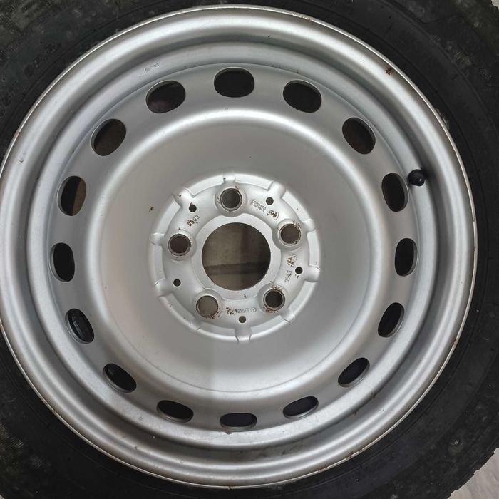 03 jantes de 16 mercedes pneus gastos