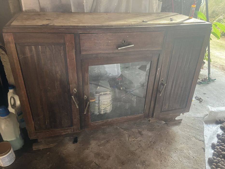 Movel para restutar c/pedra