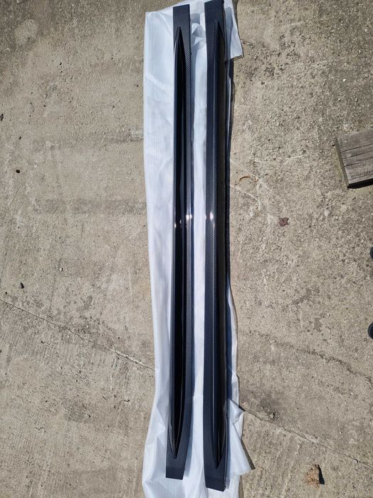Лезвия на пороги ( Карбон ) V2 на BMW M4 G82 / G83 2021-2025 года.