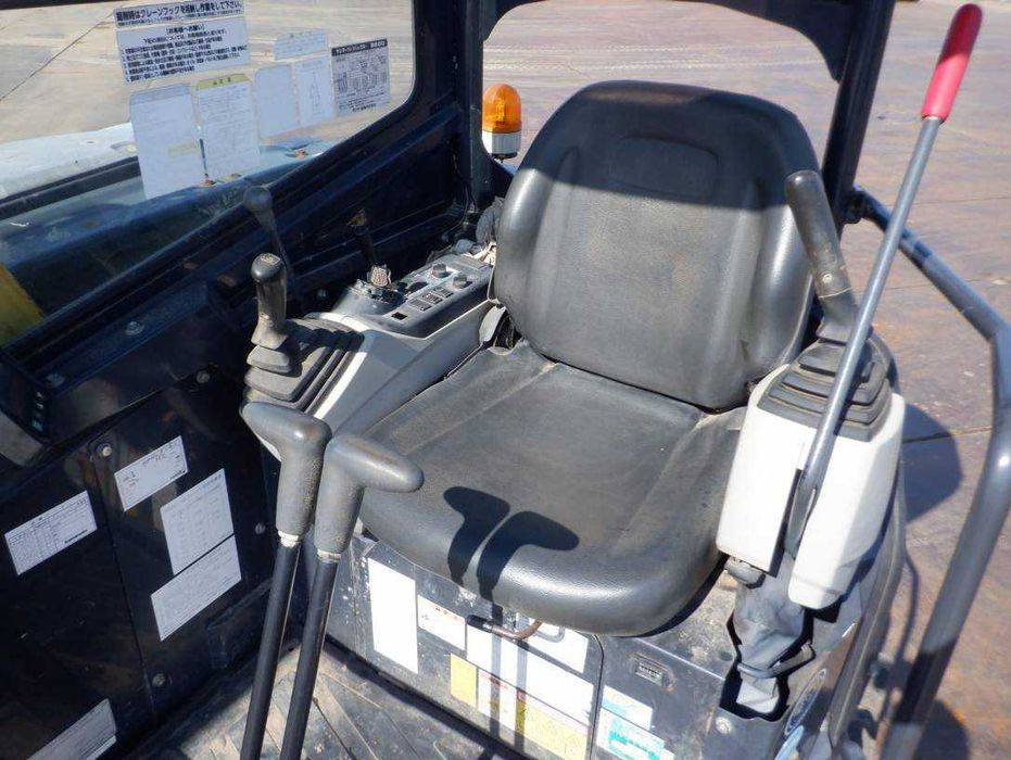 Экскаватор гусеничний YANMAR B60U