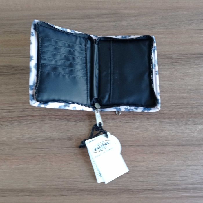 Carteira Eastpak