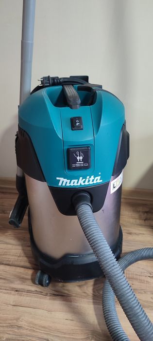 Пилосос Makita VC 3011L
