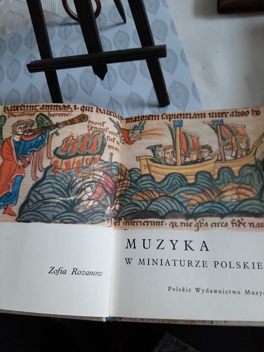 Ksiazka muzyka w miniaturze polskiej Z.Rozanow