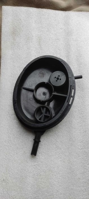 Кришка паливного фільтра