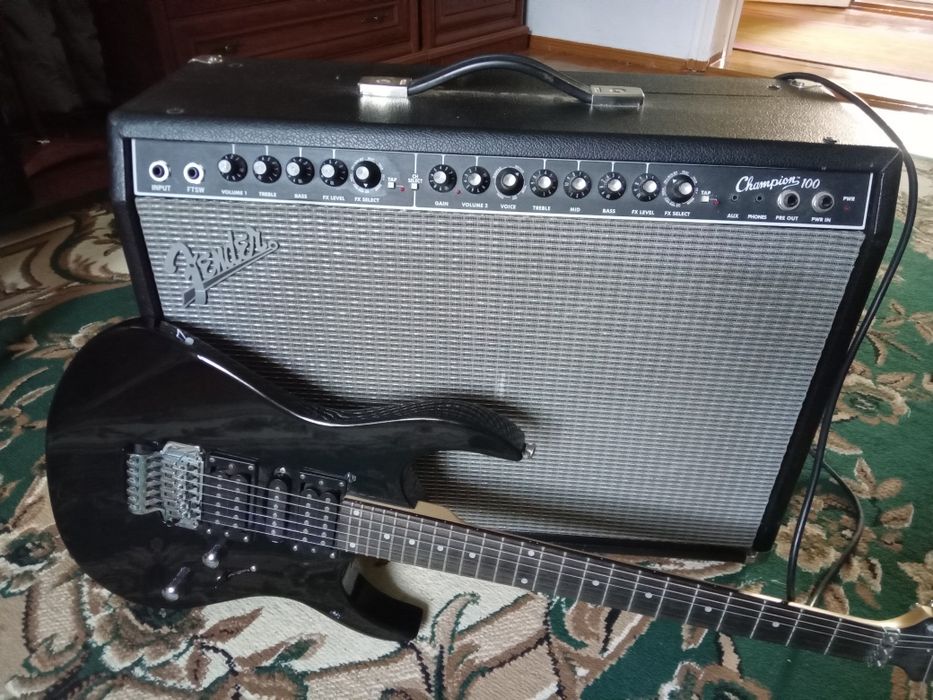 Комбопідсилювач FENDER 100