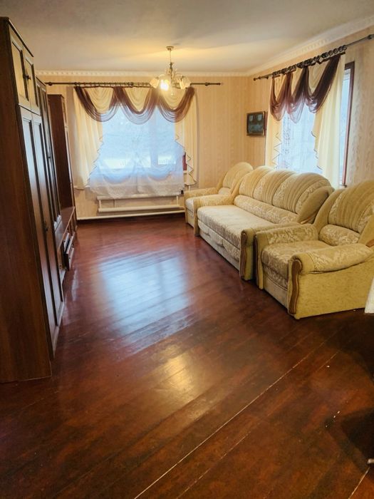 Продаж будинку для великоі  родини !