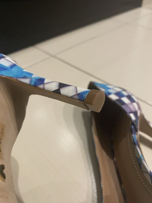 Sprzedam Kazar szpilki stan idealny