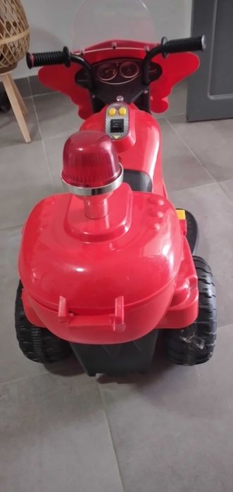 Moto de criança a bateria