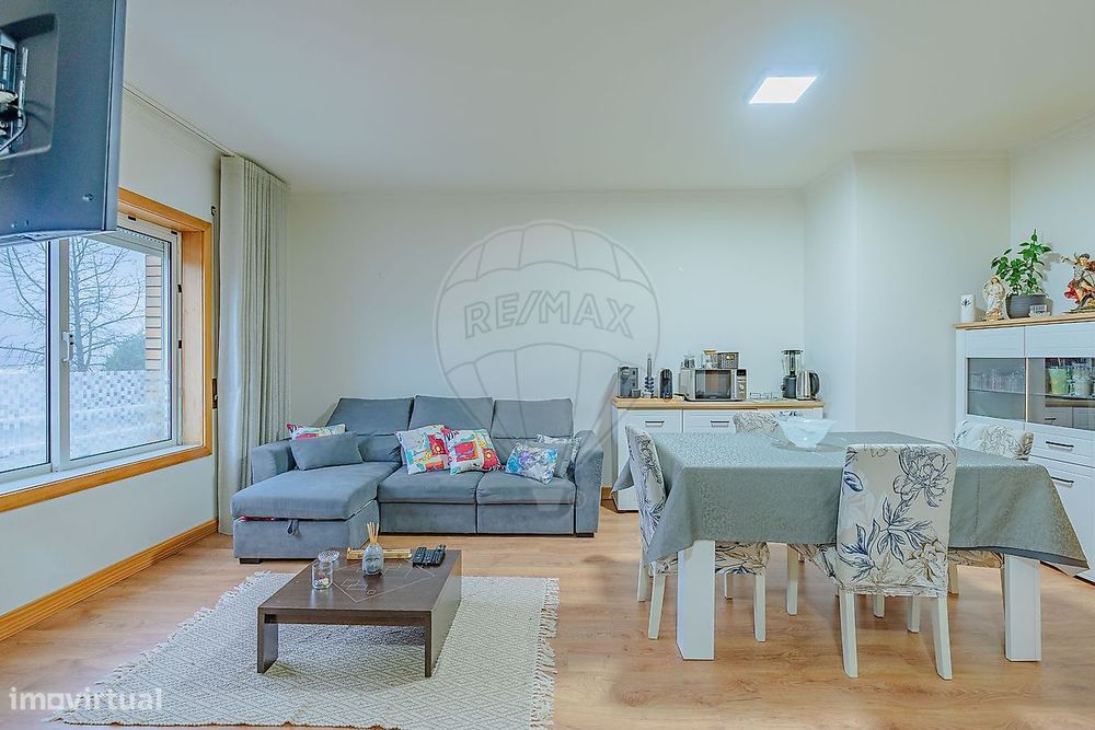 Apartamento T2 para venda — São João de Ver, Aveiro