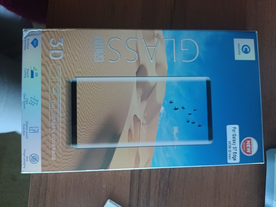 Стекло защитное на Samsung S7 ege