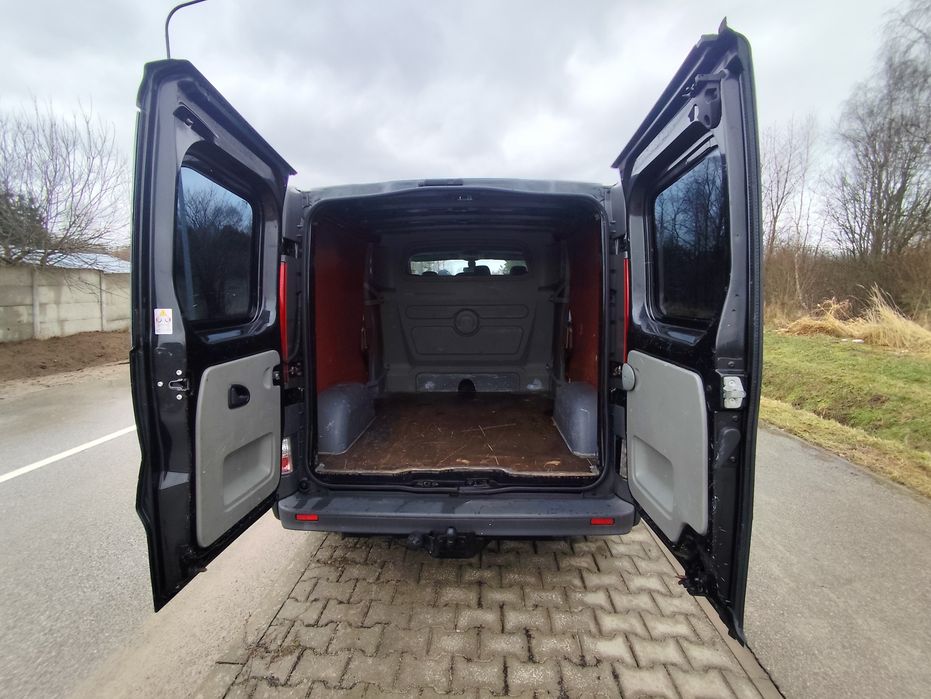 Opel Vivaro 2.0 115KM**Brygadówka**Bogata wersja**Piękny**