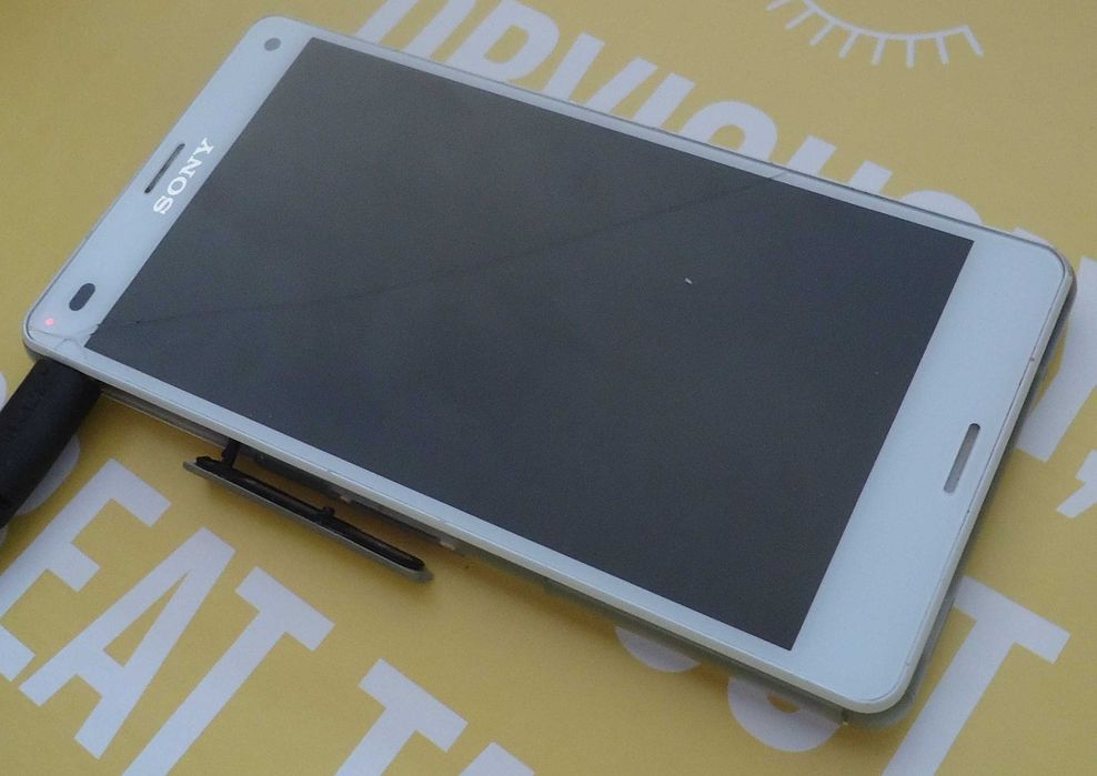 Telefon komórkowy SONY + Myszy 7szt