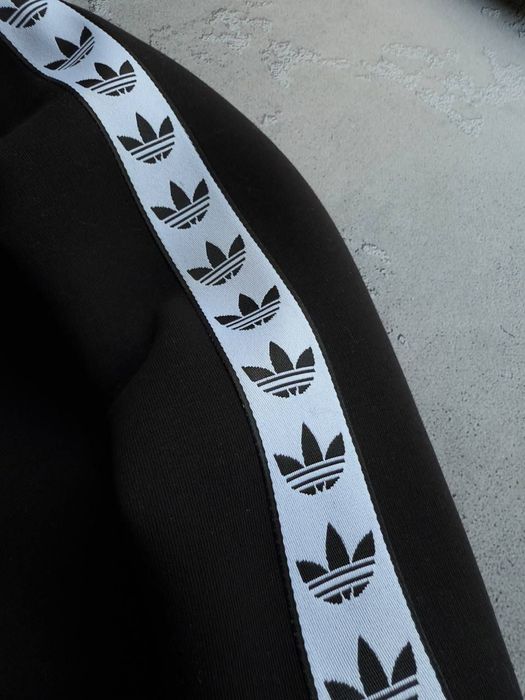 Олімпійка Adidas. Зіпка. ЛЮКС якість. Вишивка.Кофта з лампасами Адідас