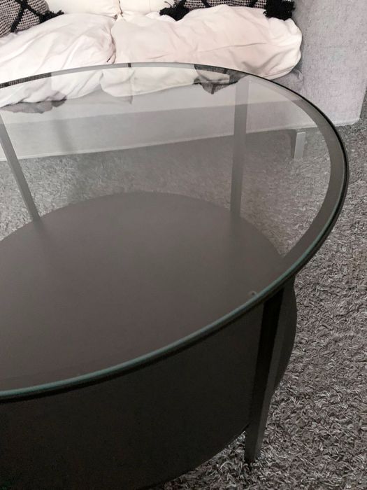 IKEA VITTSJÖ – stolik kawowy 75 cm, szklany blat