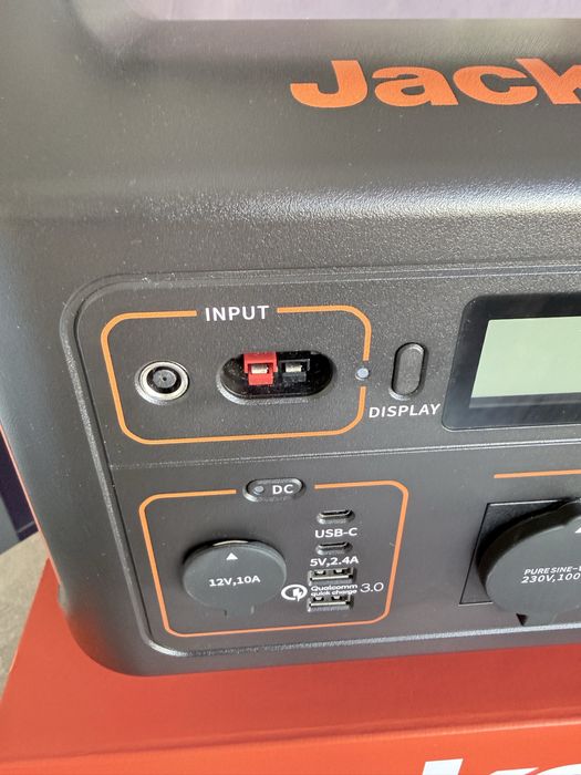 Зарядная станция Jackery Explorer 1000EU 1002Wh