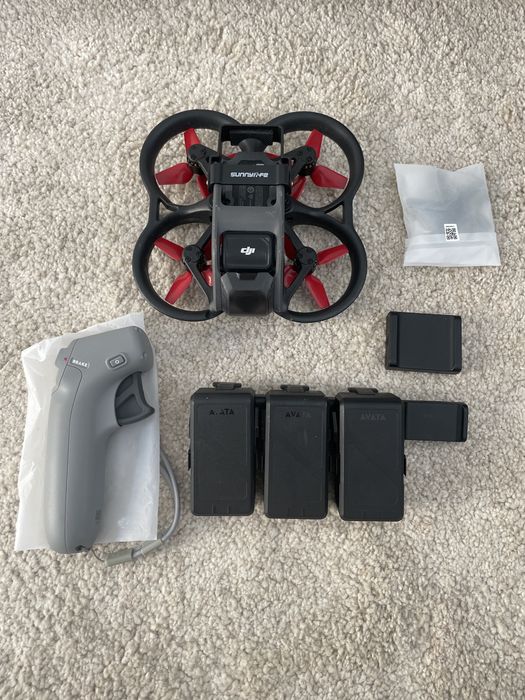 DJI Avata  Fly More