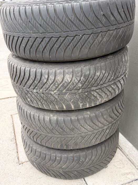 Jantes rodas com pneu goodyer 205/90/16