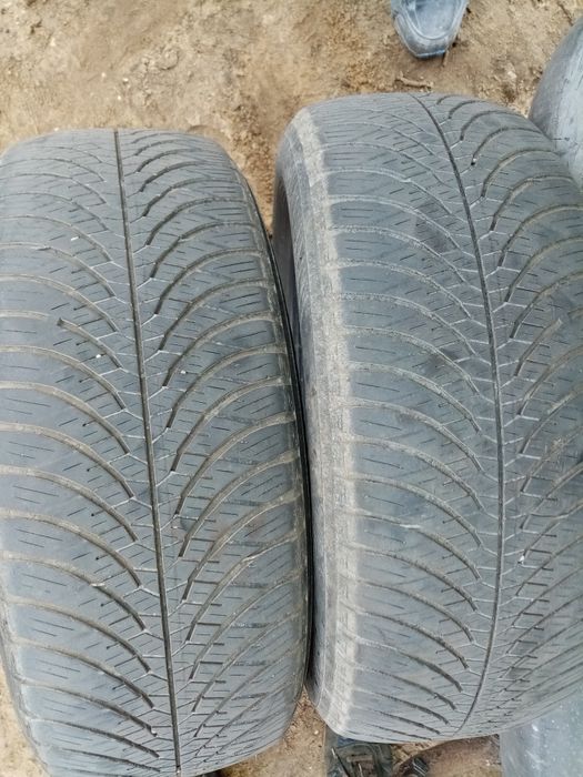 Opony wielosezonowe 215/60 r16  2szt yokohama BluEarth-4S