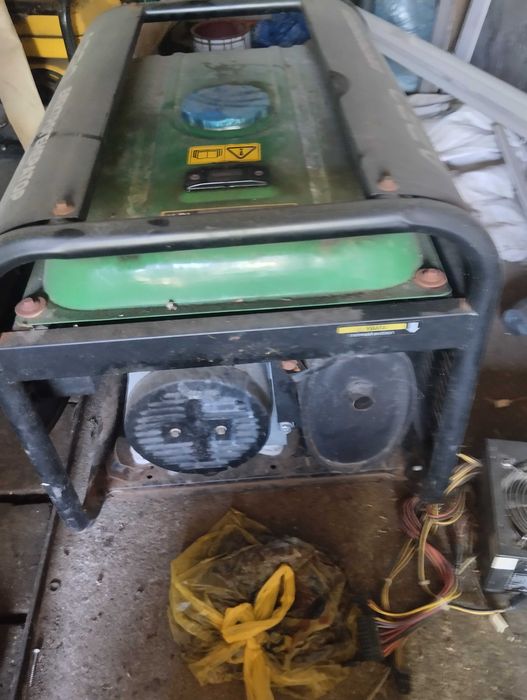 Генератор бензиновий