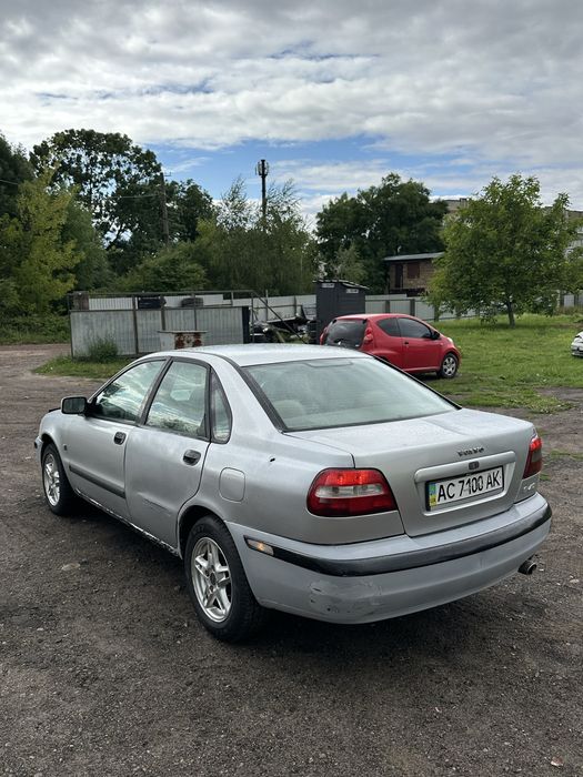 Продам Volvo S40  | 1.8 Бензин | АВТОМАТ | 2001 рік | На повному ходу