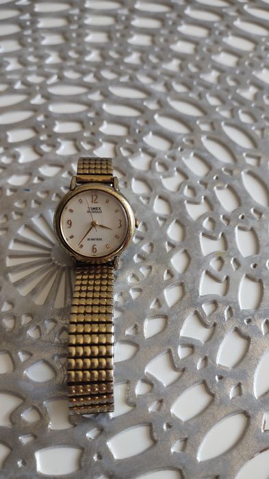 Zegarek damski Timex Indiglo złoty