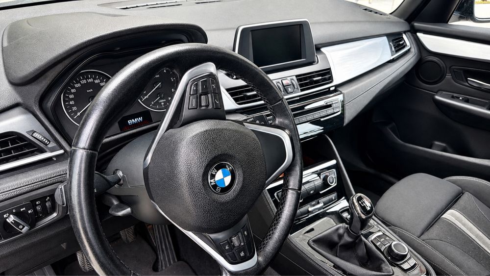 BMW 216d Active Tourer 2018 | Gasóleo | Caixa Manual | 14.450 €