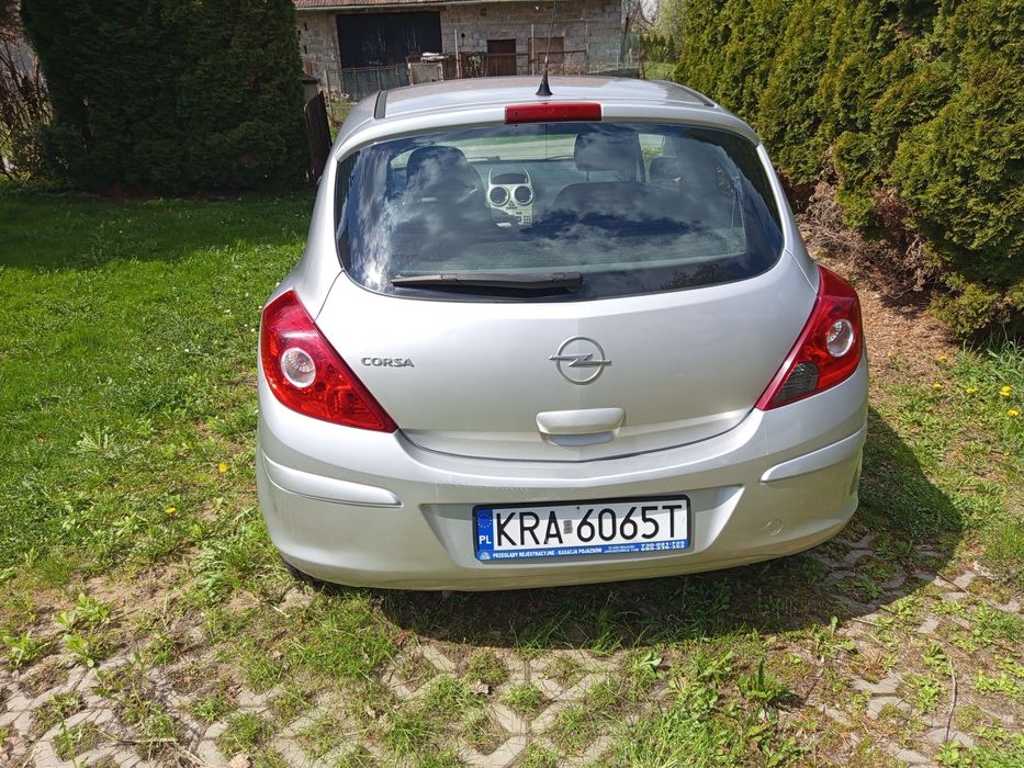Opel corsa D 2009 1,2 benzyna klimatyzacja