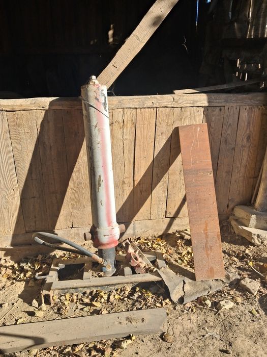 Siłowniki hydrauliczne